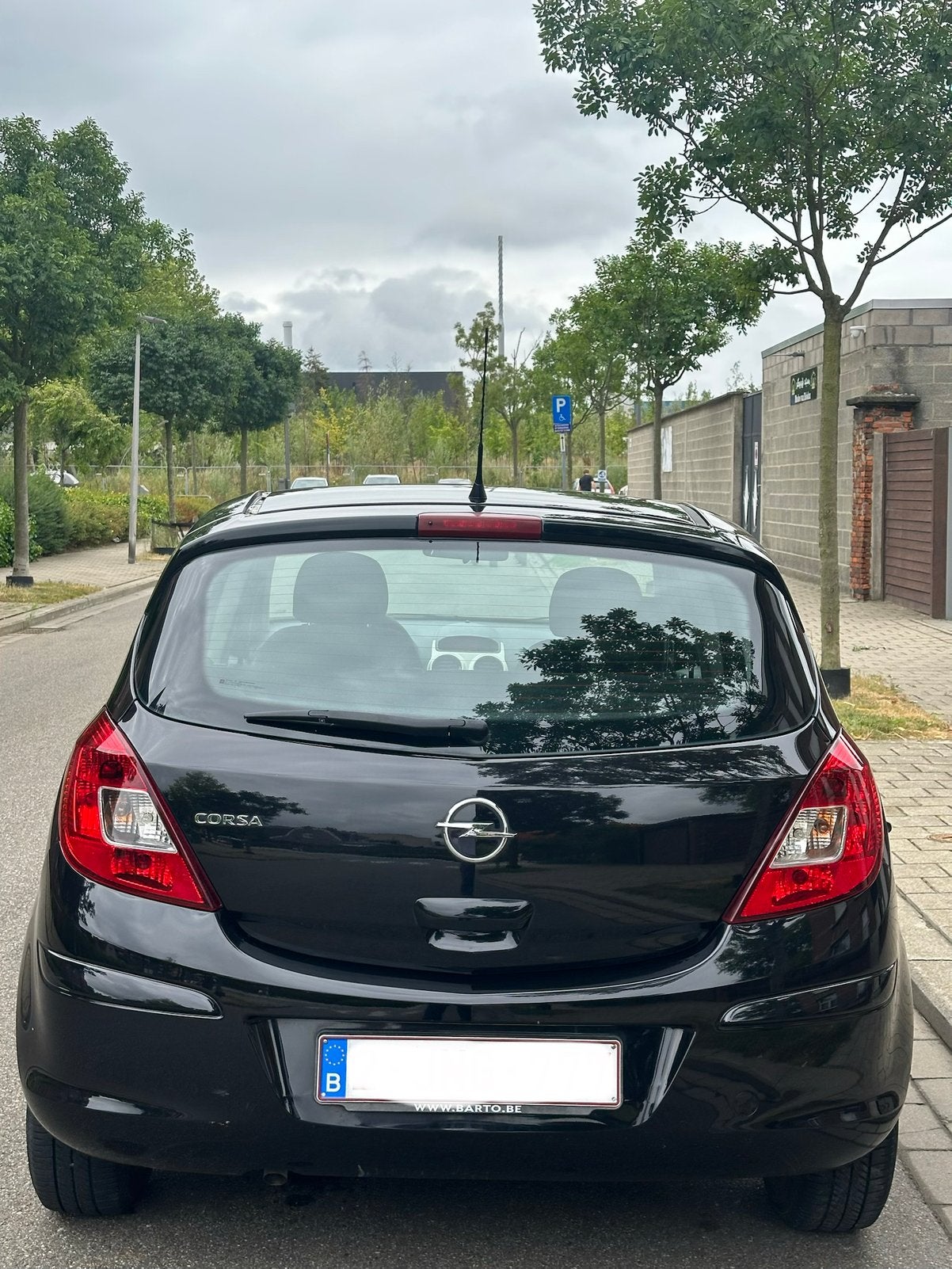 Opel Corsa 1.3 Benzine–2010–Km 28.000–Gekeurd voor verkoop, Auto's, Opel, Stof, Zwart, Adaptieve lichten, Zwart