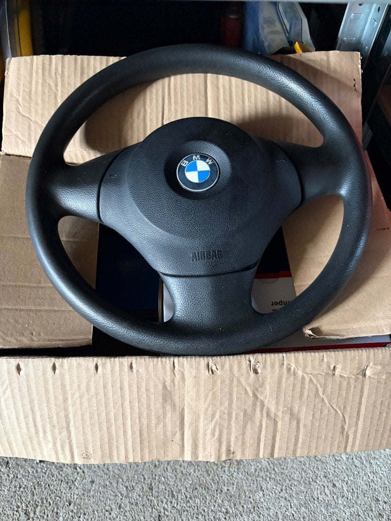 Volant standard bmw e87, Autos : Pièces & Accessoires, Commande, Enlèvement, Utilisé, BMW