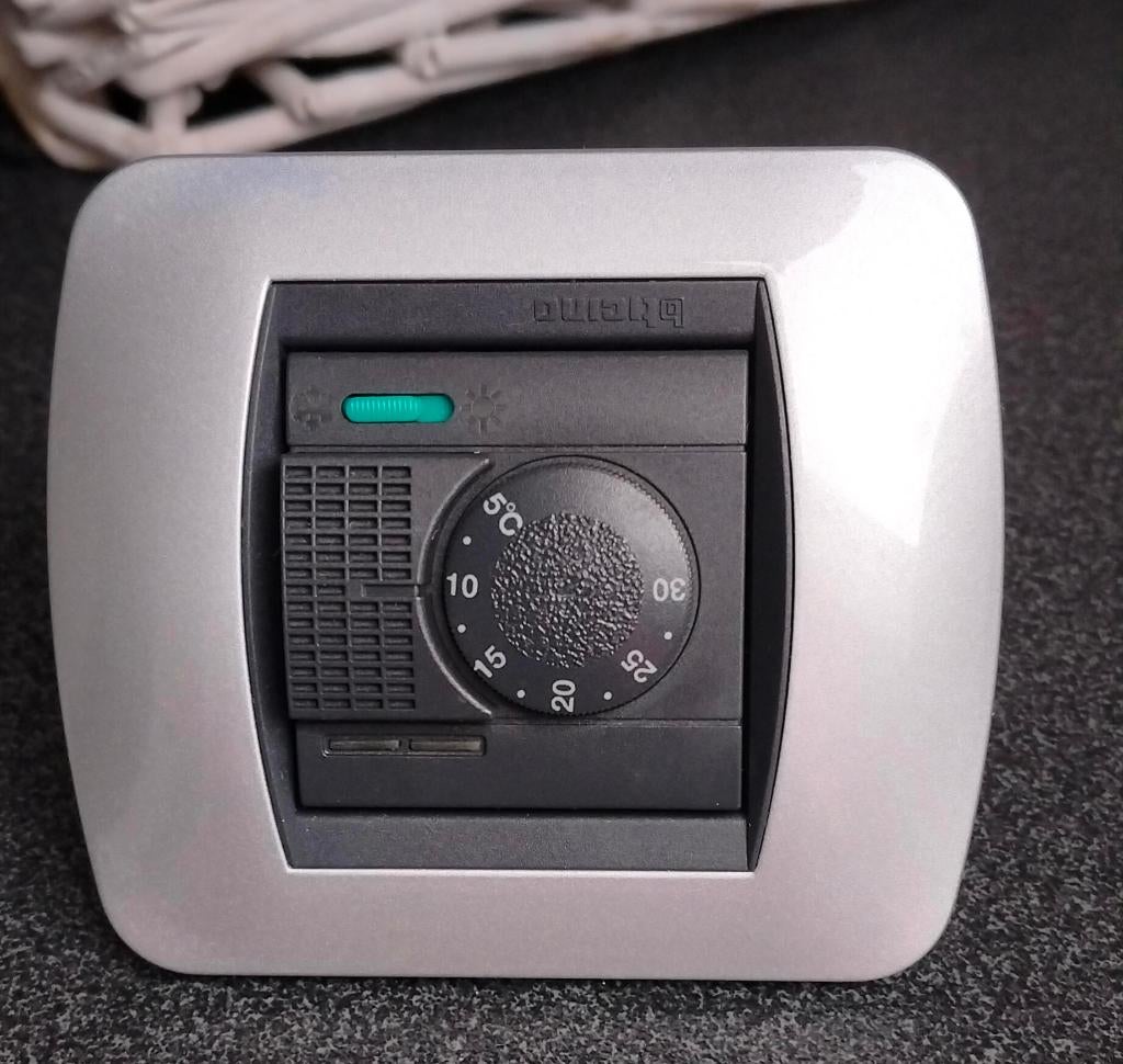 Bticino thermostaat L4442, Doe-het-zelf en Bouw, Ophalen, Gebruikt