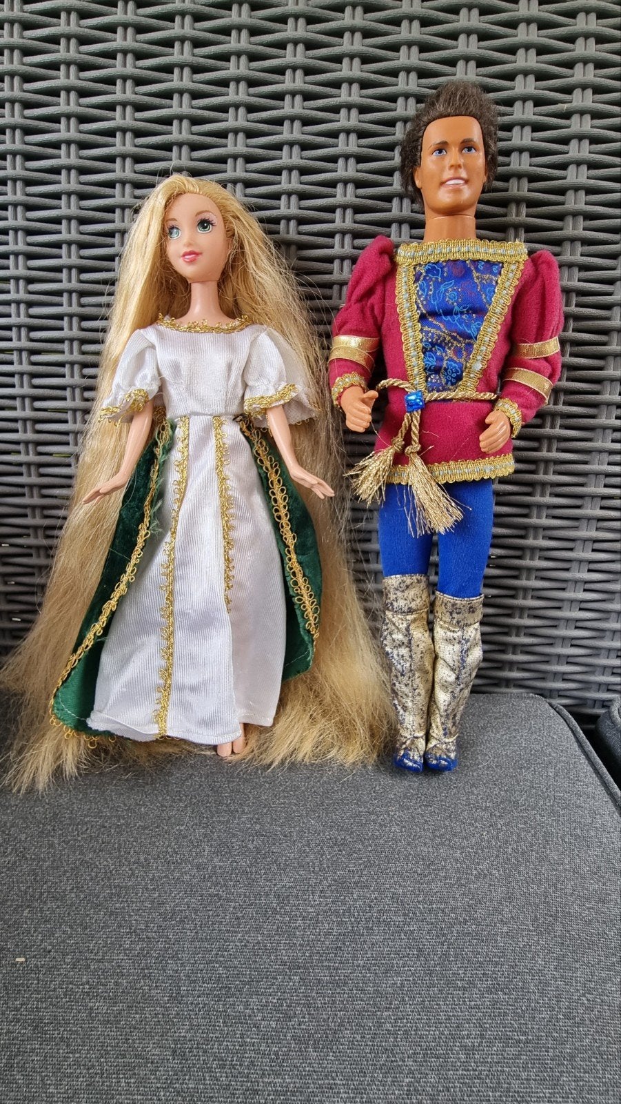prince Éric et Raiponce, Collections, Enlèvement