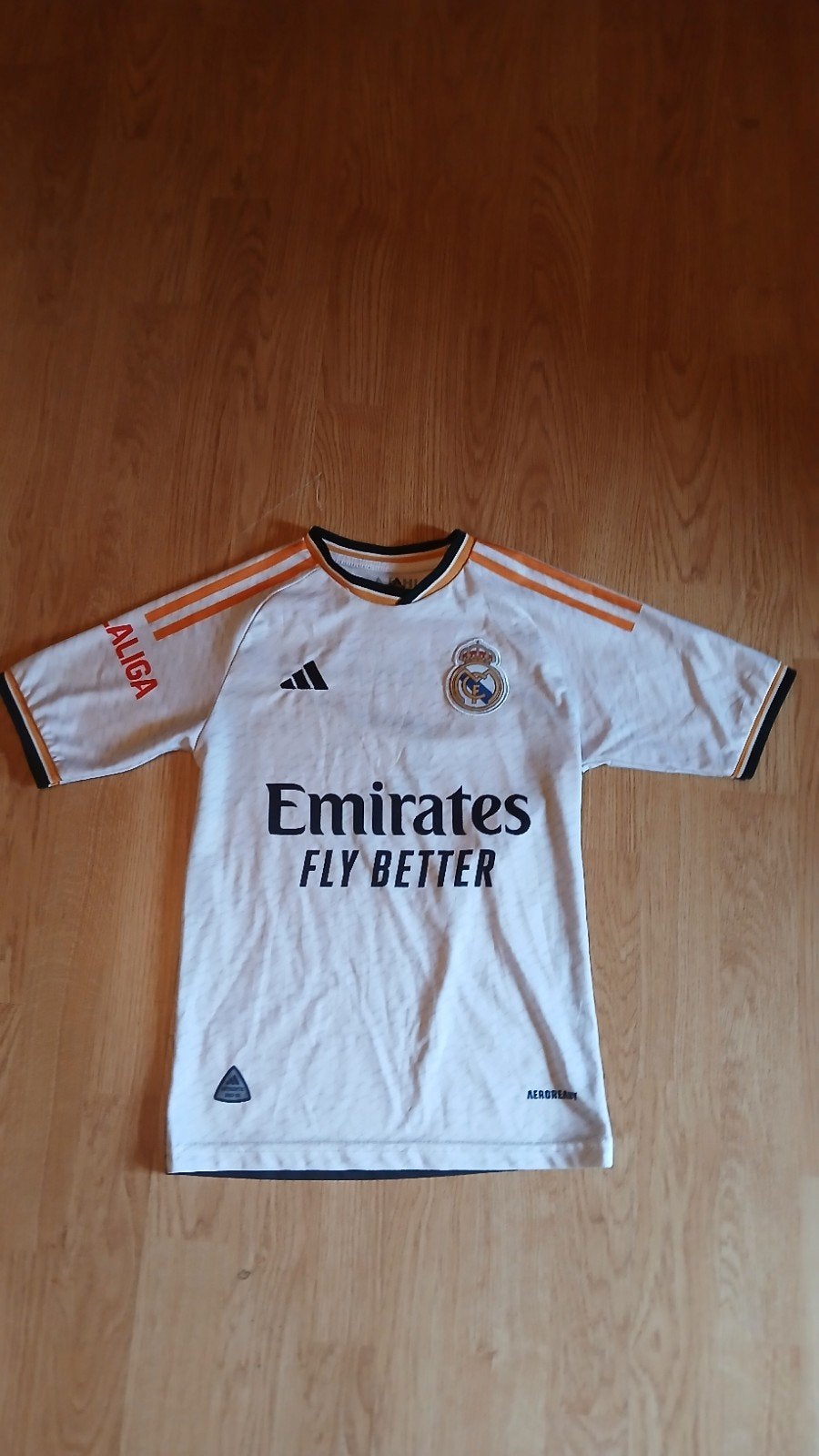 real madrid t-shirt, Sports & Fitness, Envoi, Maillot