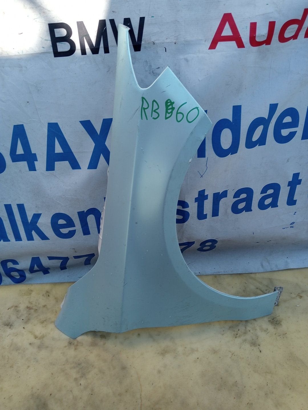 W117 CLA ZIJSCHERM RECHTS A1178810201 Mercedes CLA45, Garde-boue, Utilisé, -, Gauche