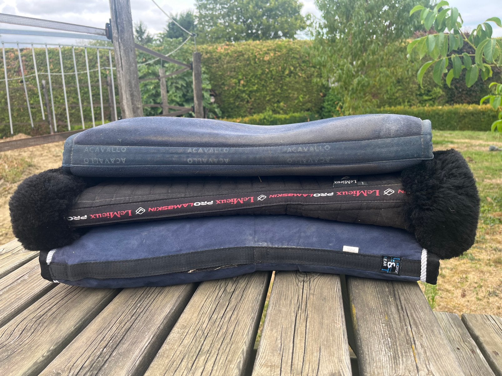 Half pads en wolletje te koop, Dieren en Toebehoren, Ophalen, Gebruikt