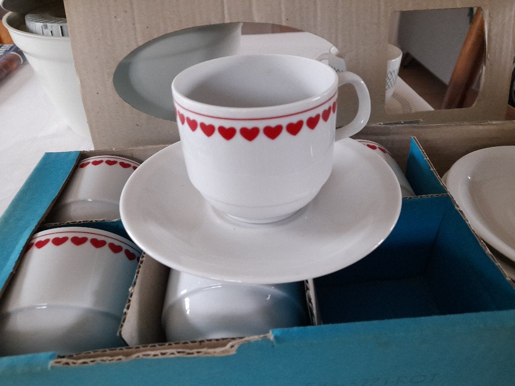 6 Kopjes en schoteltjes ., Huis en Inrichting, Keuken | Servies, Ophalen, Nieuw, Porselein