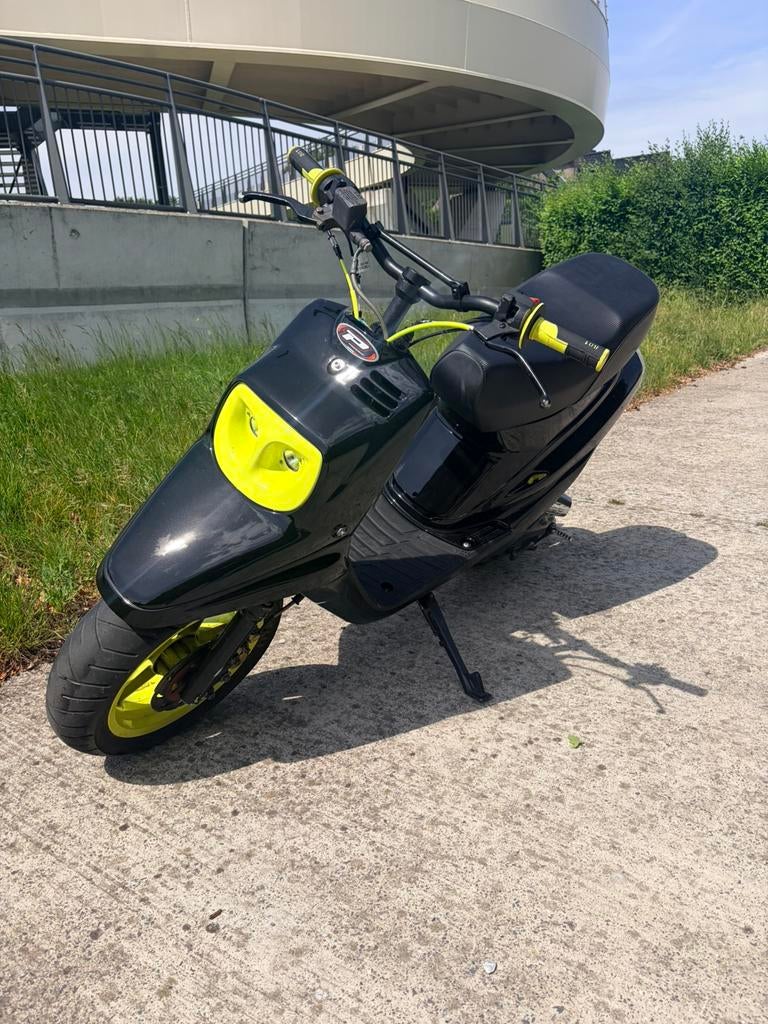 Booster spirit in goede staat klasse a, Fietsen en Brommers, Ophalen, Overige modellen, 70 cc, Klasse A (25 km/u)