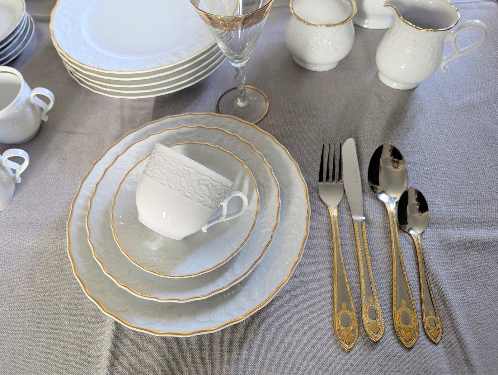 service en porcelaine Bavaria, pour 6 ou 12 personnes,, Antiquités & Art, Enlèvement