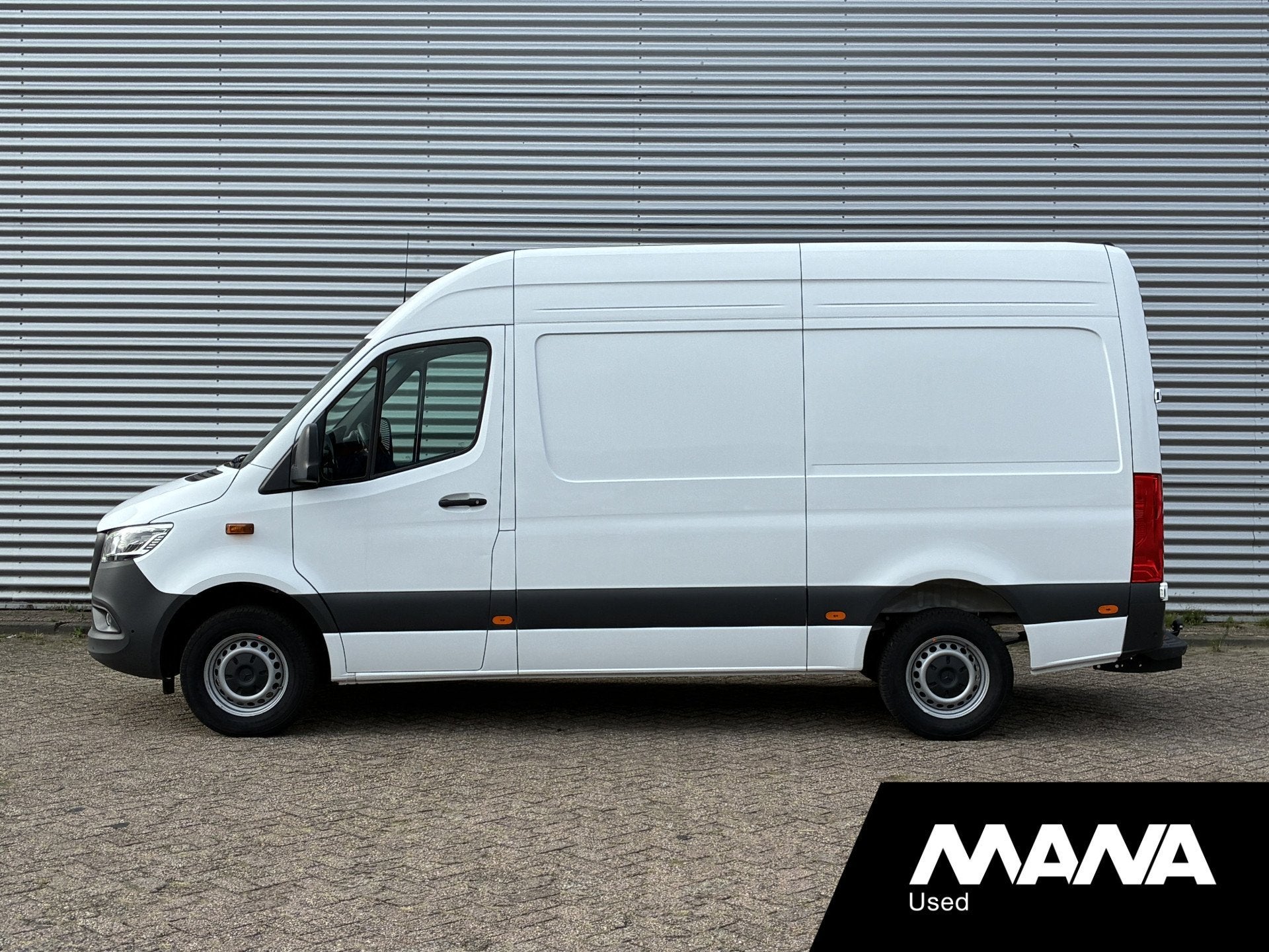 Mercedes-Benz Sprinter 317 1.9 CDI 170pk L2H2 RWD LED Faceli, Entreprise, Diesel, Automatique, Tissu