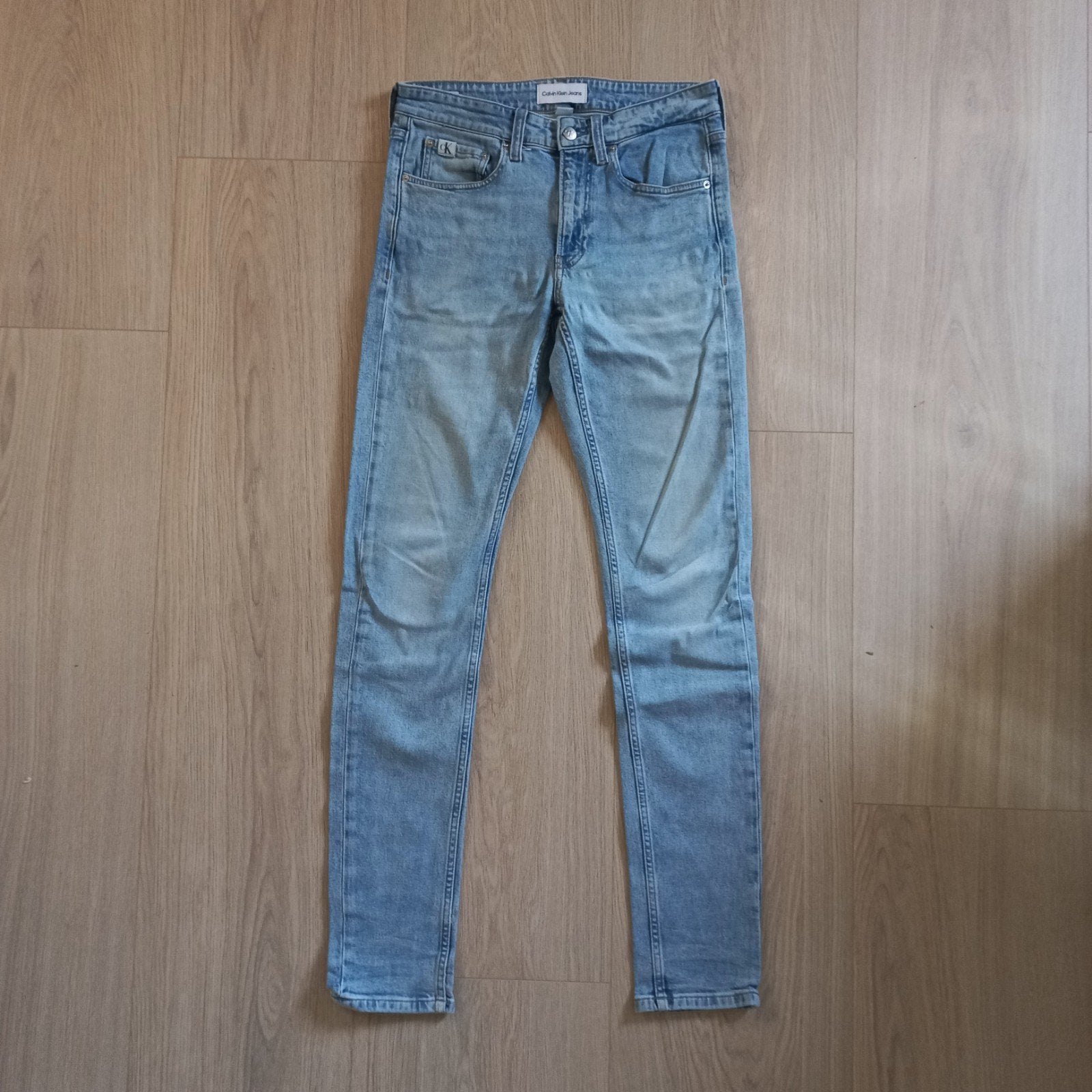 Jean slim effilé bleu élégant Calvin Klein taille 29/34, Vêtements | Hommes, Jeans, Calvin Klein, W32 (confection 46) ou plus petit