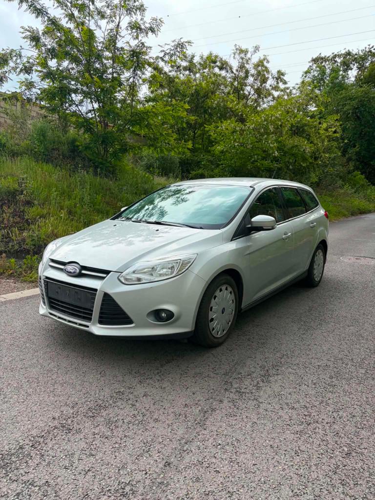 Ford Focus 1.6 Tdci break prêt à immatriculer, Entreprise, Boîte manuelle, 5 portes, Tissu
