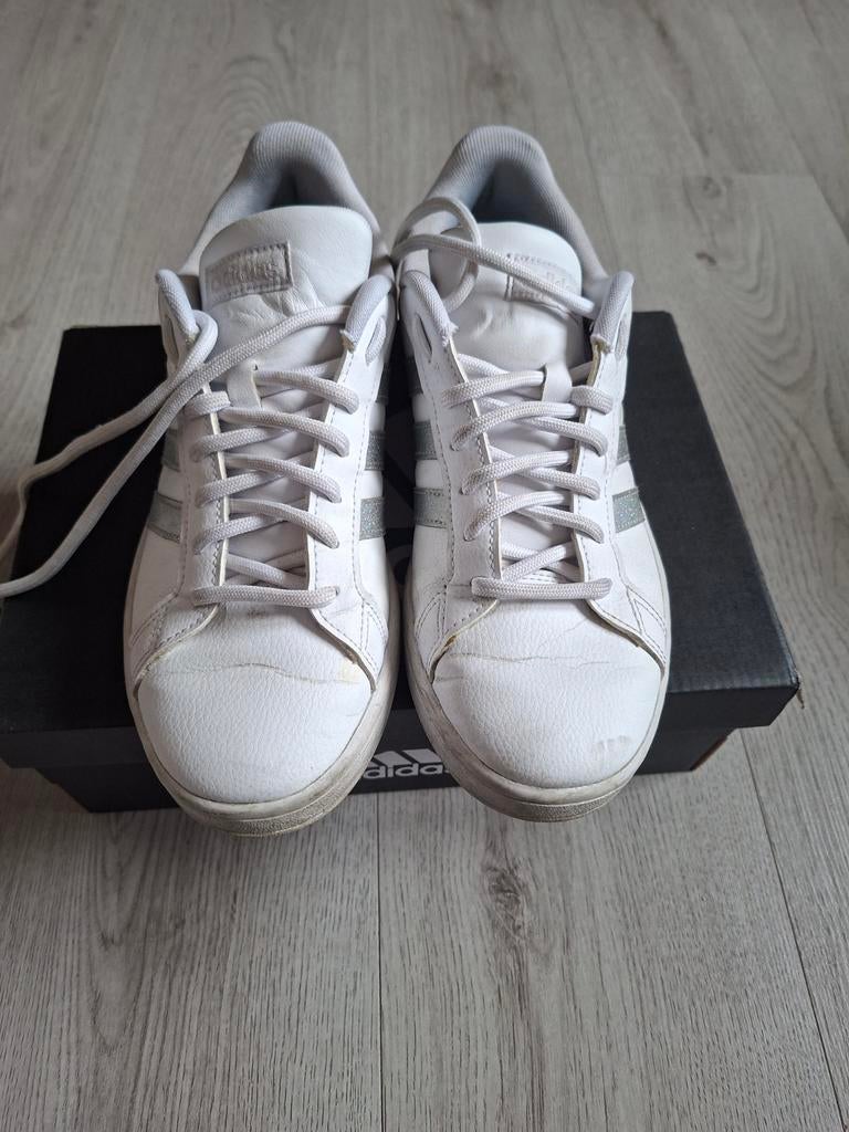 Sneakers Adidas, Ophalen, Sneakers