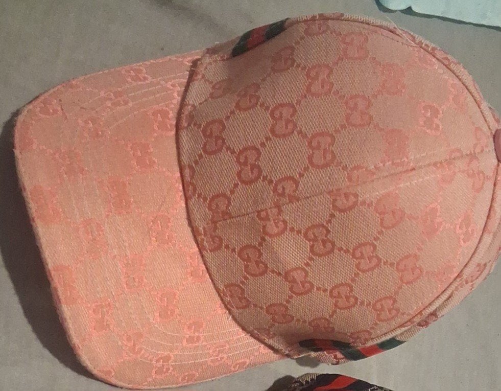 Gucci pet, One size fits all, Ophalen of Verzenden, Zo goed als nieuw, Pet