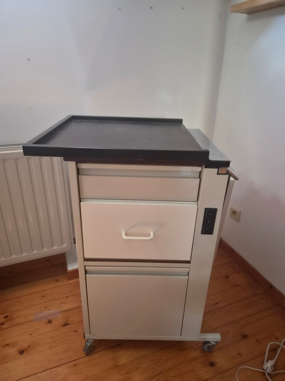 Ziekenhuis tafel , bedtafel, Ophalen