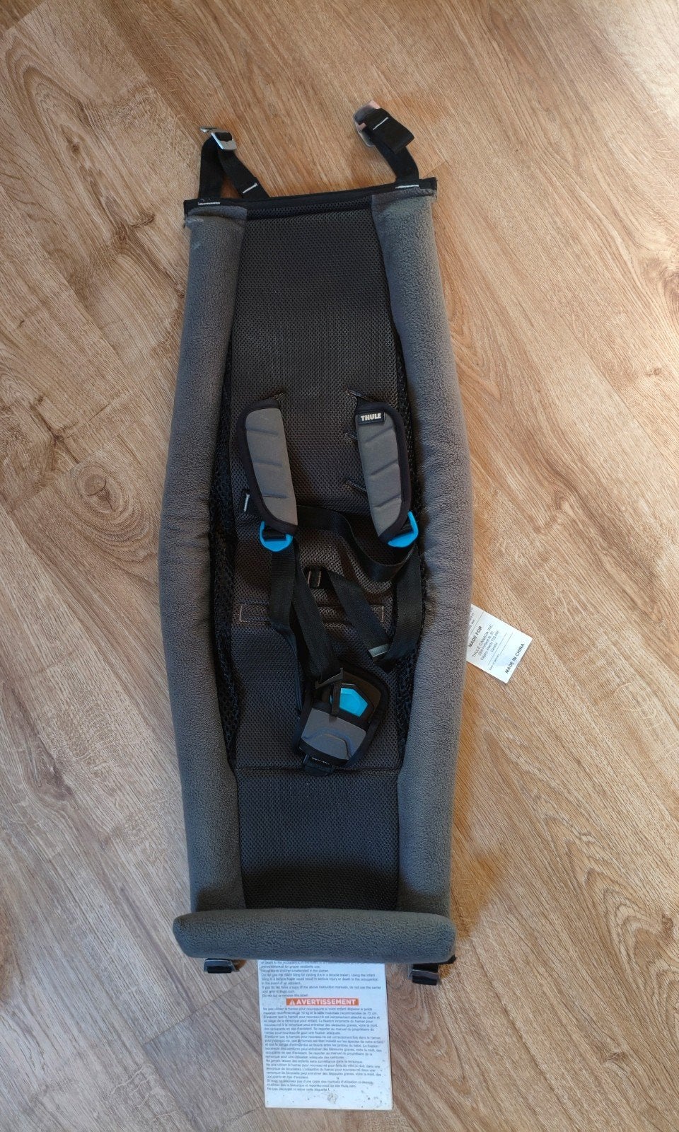Thule infant sling. Babyzitje. Thule Chariot, Ophalen
