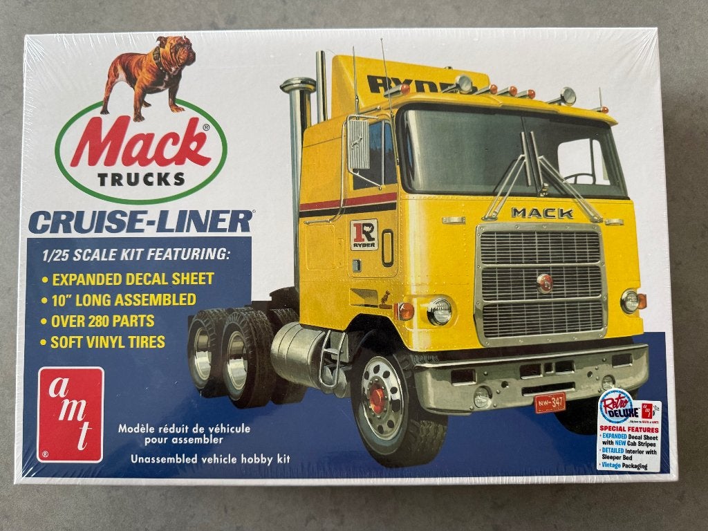 AMT Truck Mack Cruise-Liner schaal 1/25, Hobby en Vrije tijd, Overige merken, Groter dan 1:32, Nieuw, Ophalen of Verzenden