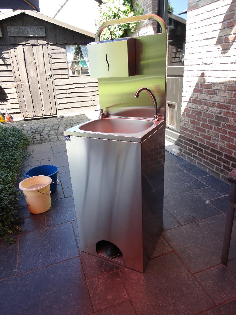 HANDWASBAK met voetpomp, unox portable sink, Ophalen, Zo goed als nieuw