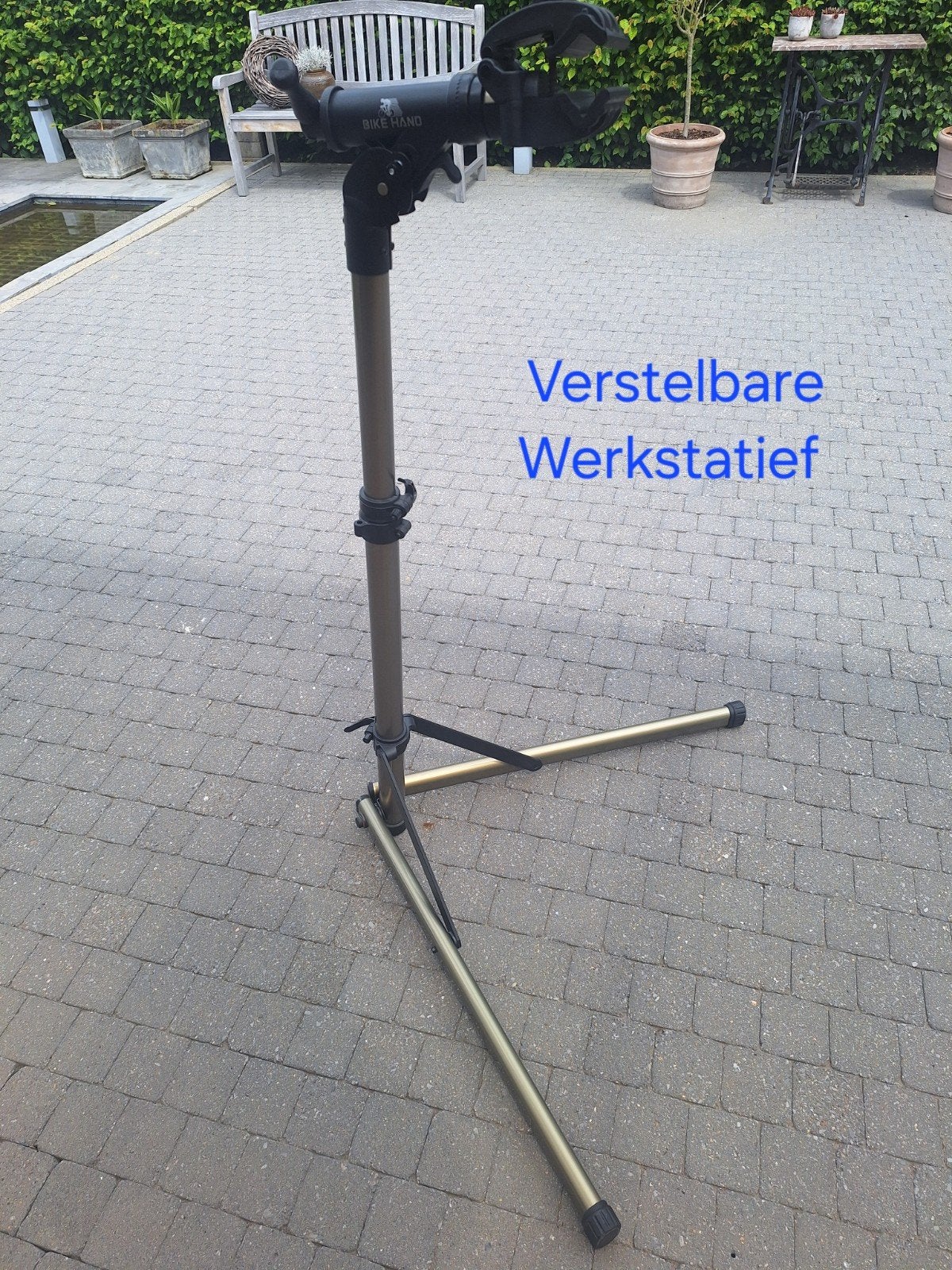 Werkstatief 8, Enlèvement