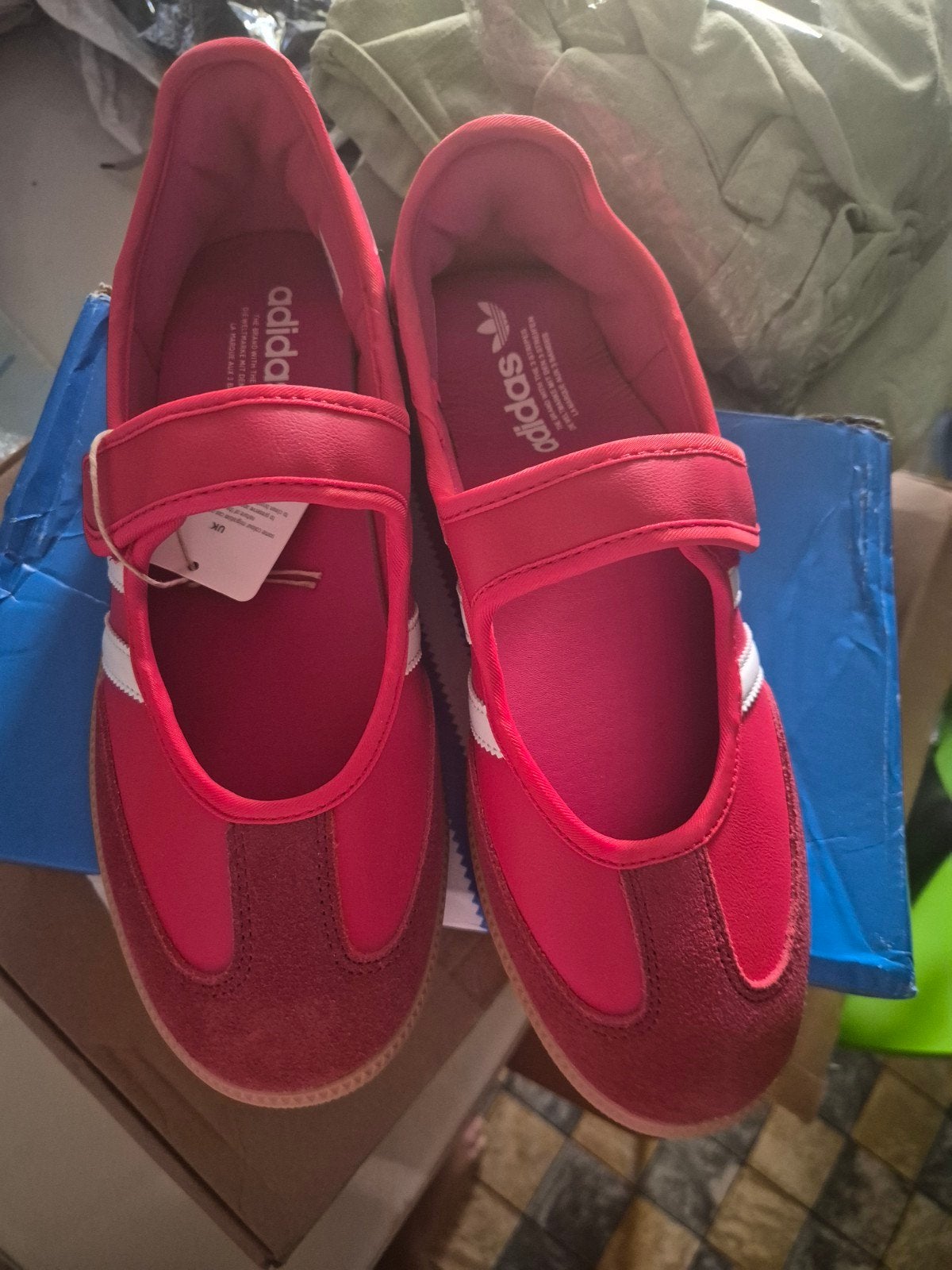 adidas maat 42, Enfants & Bébés, Enlèvement