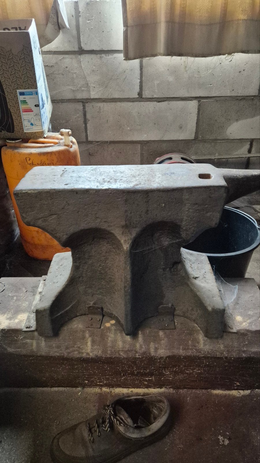 Aambeeld +/- 150kg, Enlèvement