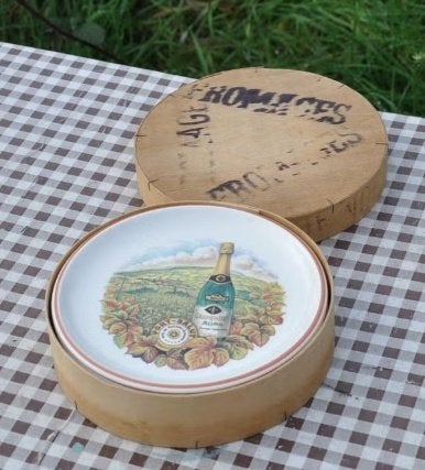 6 assiettes a fromage, Vintage, Ophalen of Verzenden, Zo goed als nieuw, Bord(en)