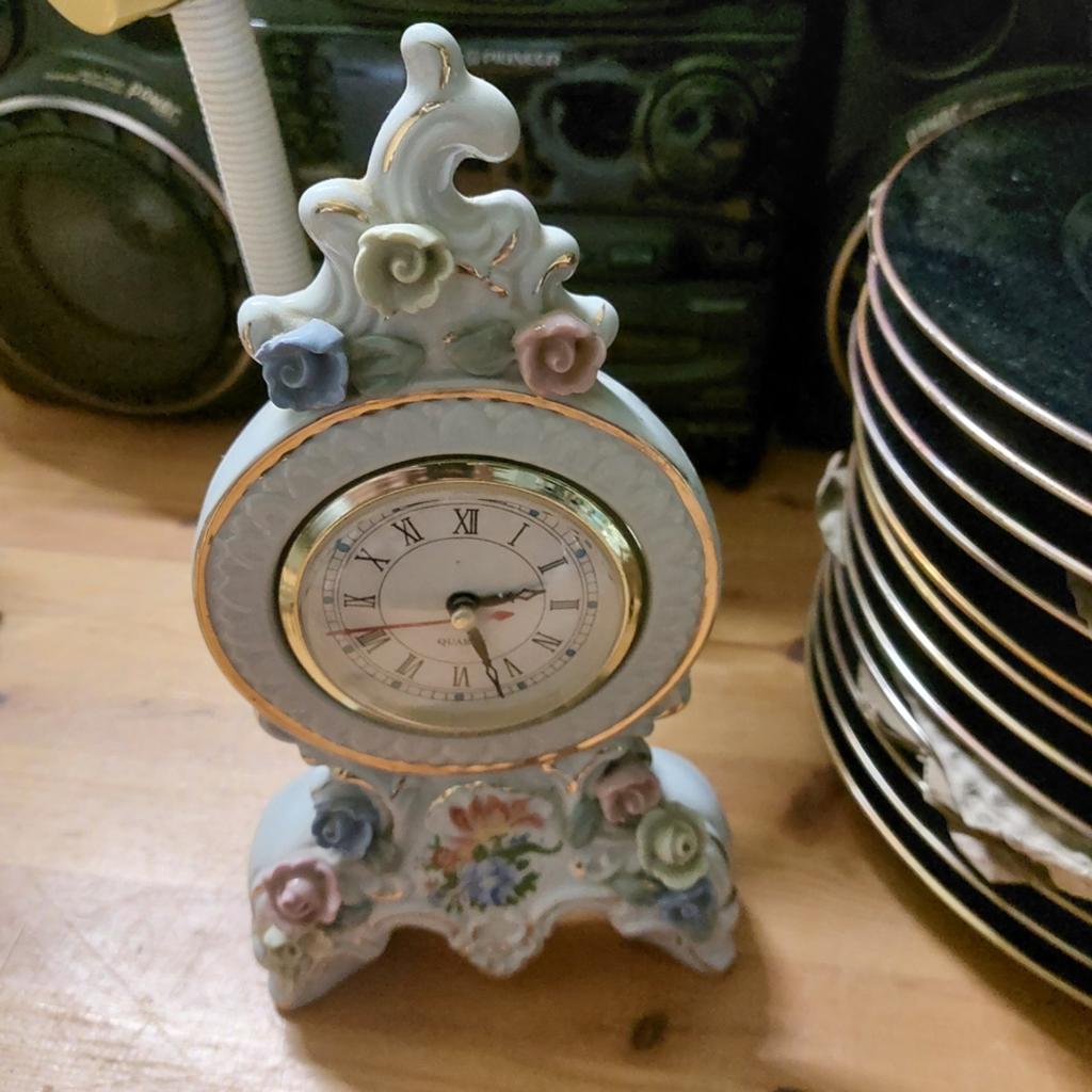 Klokje porcelaine, Enlèvement