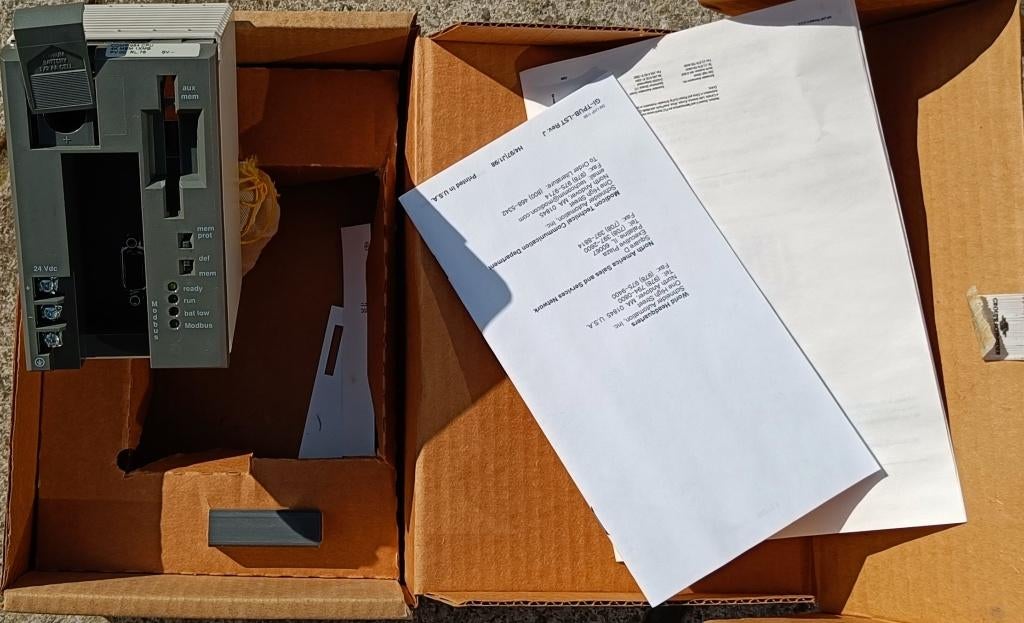 Schneider A984-130 CPU, Enlèvement ou Envoi, Comme neuf