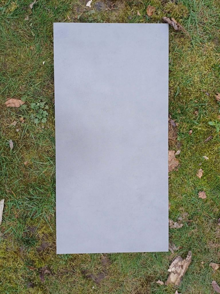 Grijze Tegels 30x60 – 11 Stuks, Doe-het-zelf en Bouw, Tegels, Ophalen, Zo goed als nieuw, Minder dan 5 m², 20 tot 40 cm