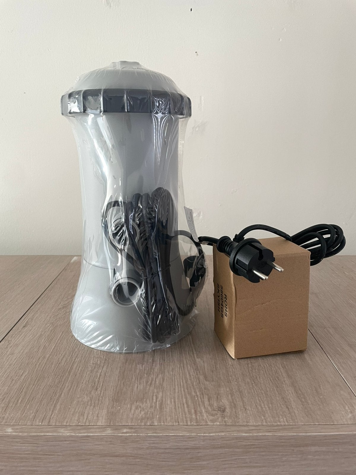 Pompe piscine Intex + échelle, Jardin & Terrasse, Accessoires de piscine, Enlèvement, Neuf, Pompe