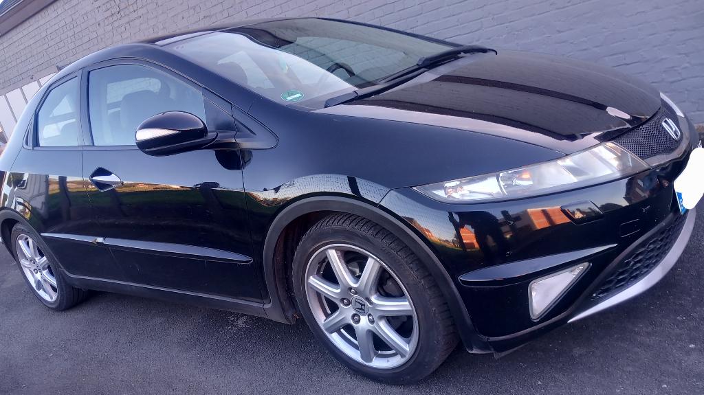 FULL OPTION! Honda Civic 1.8vtec automaat, Auto's, Honda, Parkeersensor, Zwart, 4 cilinders, Zwart