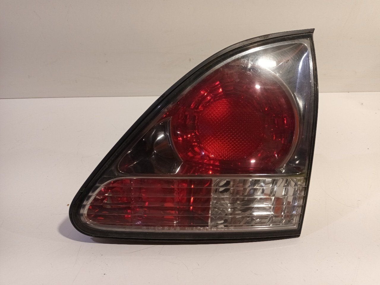 Achterlicht kofferdeksel achterklep rechts Lexus RX, Onderdelen@venauto.nl, Van der Ven Autorecycling B.V., Gebruikt, Ettenseweg 76, 4706 PB Roosendaal, The Netherlands