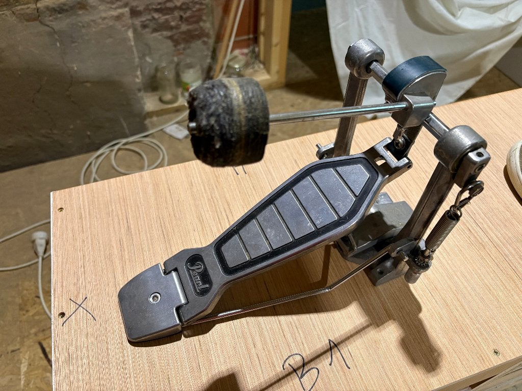Pédale de grosse caisse de batterie (Pearl), Muziek en Instrumenten, Drumstellen en Slagwerk, Ophalen of Verzenden, Gebruikt, Pearl
