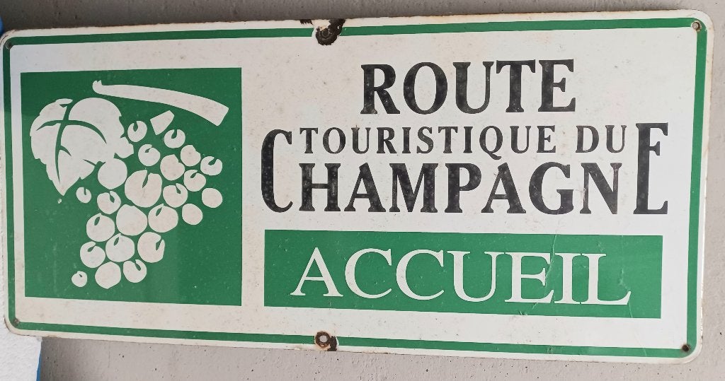 Tableau émail - Route touristique du Champagne, Enlèvement