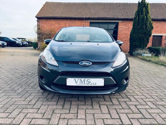 Ford Fiesta 1.25 Essence * Garantie * Climatiseur *, Autos, 1242 cm³, Achat, Entreprise, Garantie prolongée
