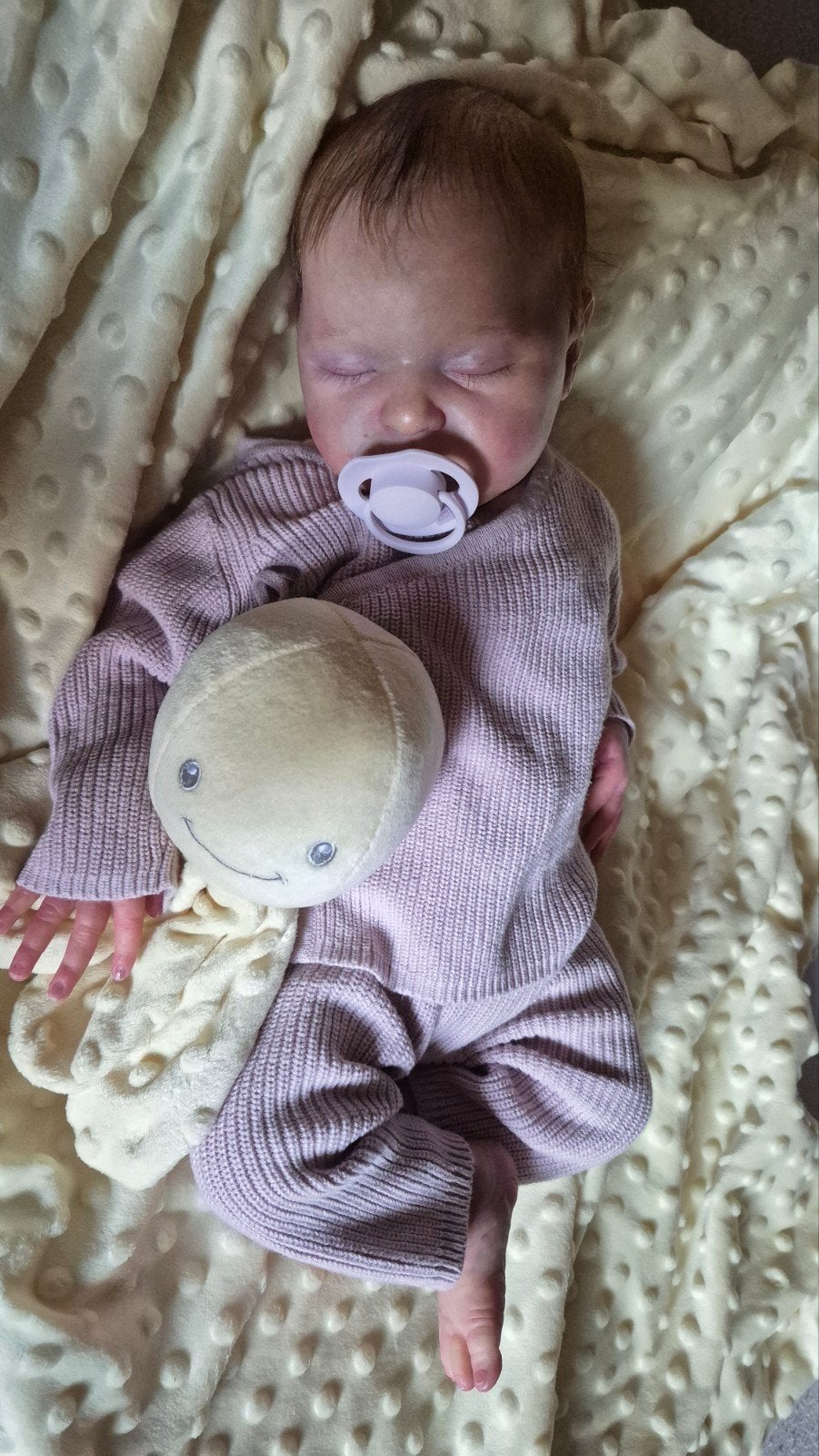 100% authentieke reborn baby Laura By Bonnie Brown, Verzamelen, Ophalen of Verzenden, Zo goed als nieuw, Babypop, Levensecht of Reborn