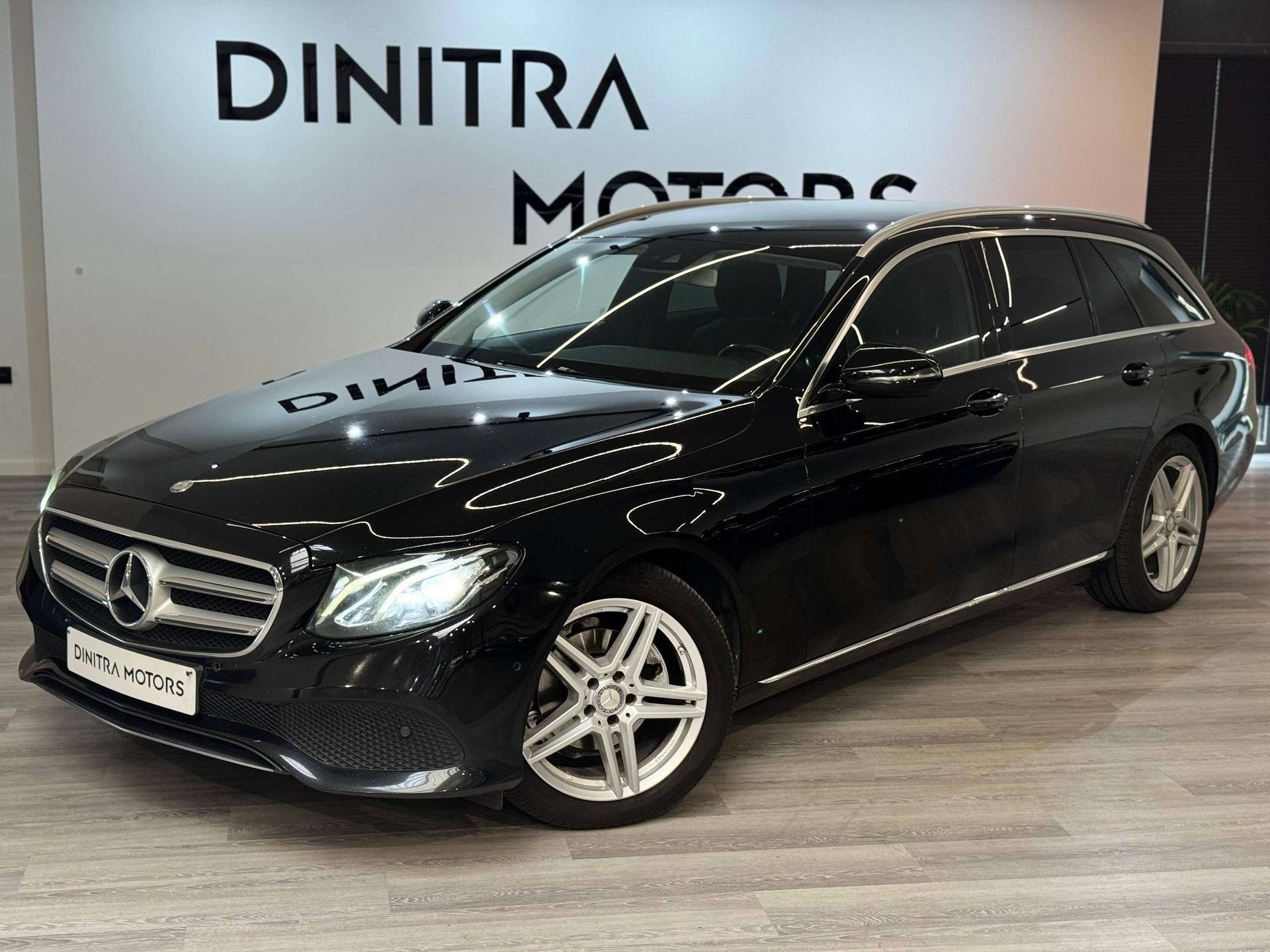 Mercedes-Benz E 220 9G tronic - Carplay/Camera/Navi/Cruise, Achat, 143 kW, Entreprise, Entretenue par le concessionnaire