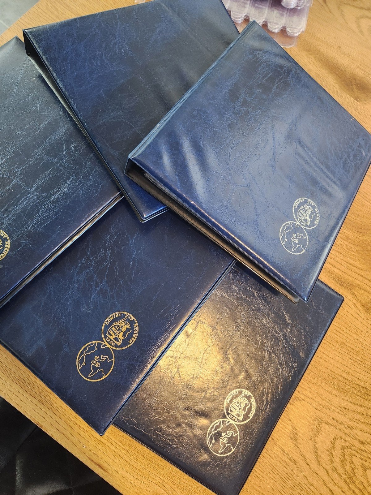 Dossiers de collection qualitatifs avec dossiers d'accompagn, Timbres & Monnaies, Timbres | Enveloppes premier jour, Enlèvement ou Envoi