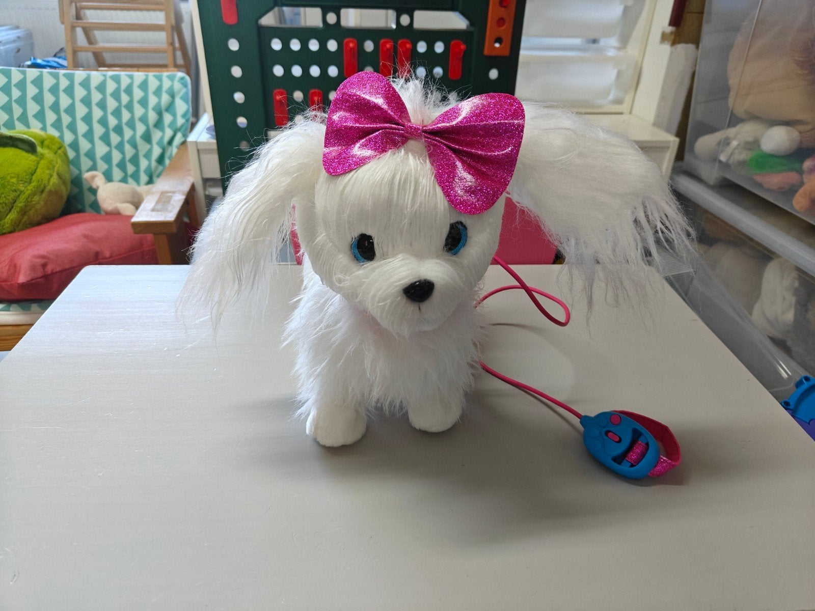 Wandelende hond met geluid zuru pets alive lil' pawpaw, Enfants & Bébés, Jouets | Peluches, Neuf, Autres marques, Chien, Blanc