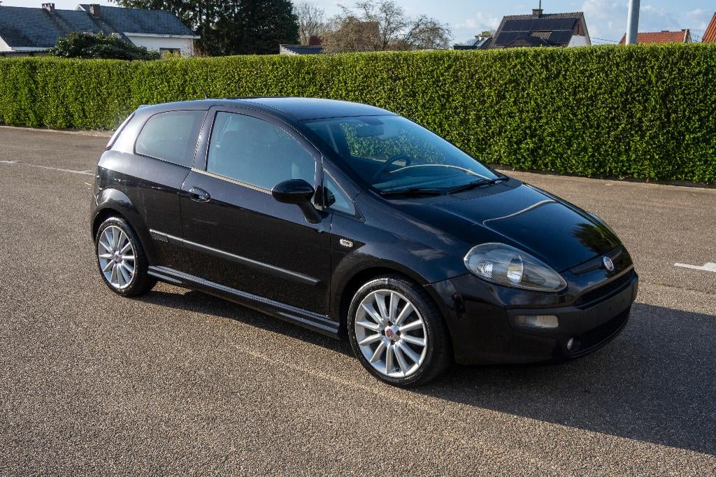 Fiat Punto EVO 1.3 MultiJet 2011 Racing-uitvoering, Auto's, Voorwielaandrijving, Stof, 4 cilinders, Zwart