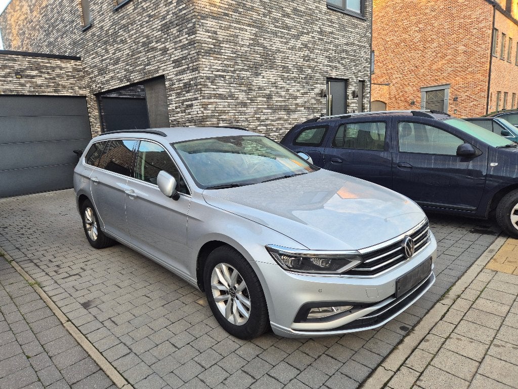 Volkswagen Passat Variant 2021 2.0tdi AC Navi Cam. GARANTIE, Dealer onderhouden, Stof, 4 cilinders, 5 deurs