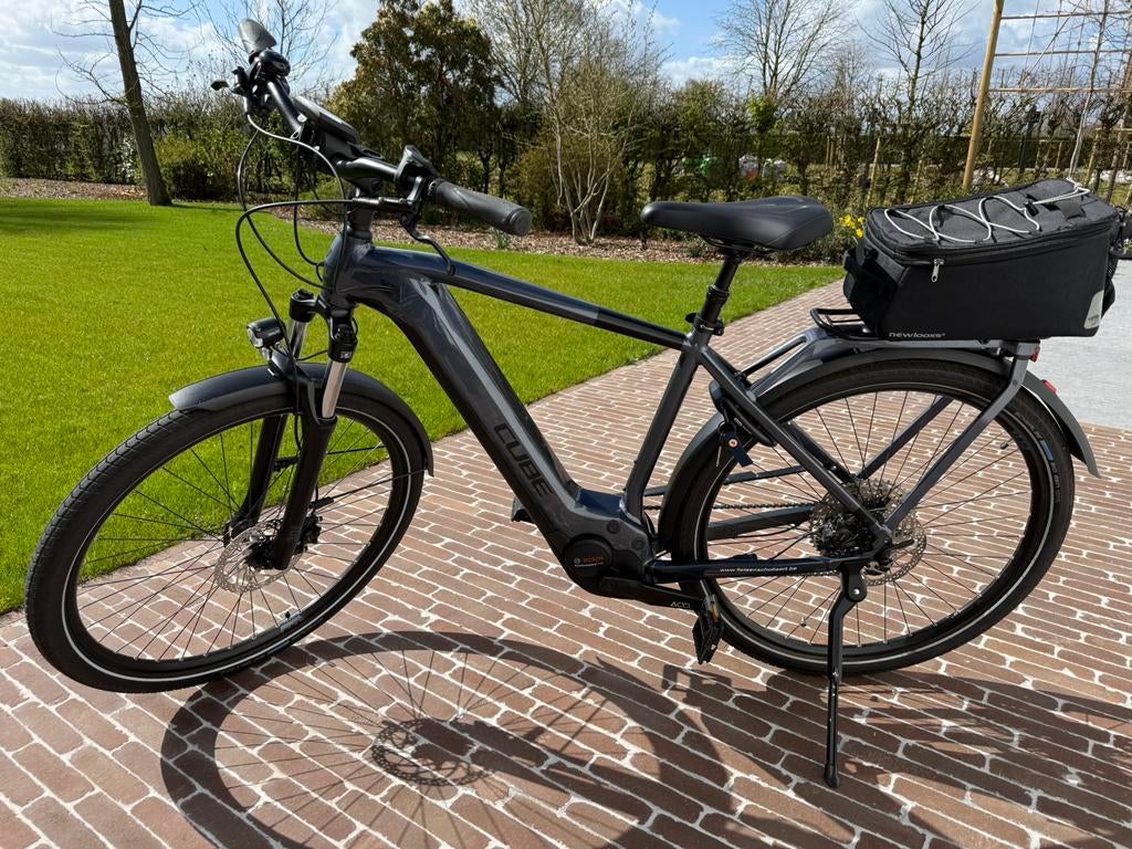CUBE TOURING HYBRID PRO 500 METALLICGREY/BLACK 2022, Ophalen, Zo goed als nieuw, Cube