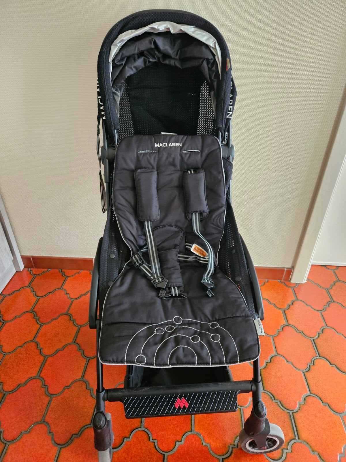 Maclaren Atom buggy, Ophalen, Zo goed als nieuw, Maclaren, Regenhoes