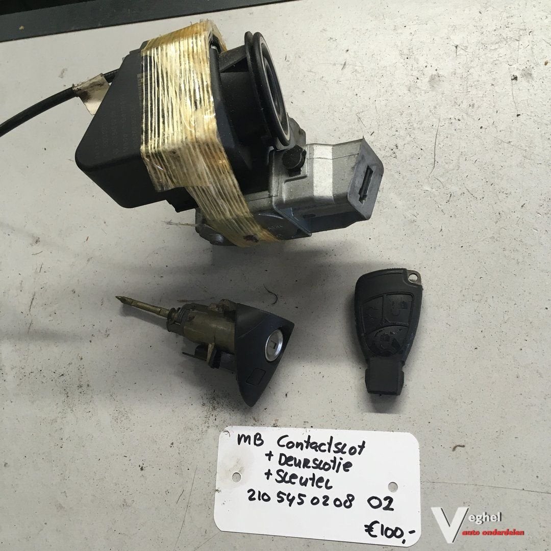Mercedes Contactslot met sleutel en deurslot 210 545 02 08 0, -, Utilisé, -, -