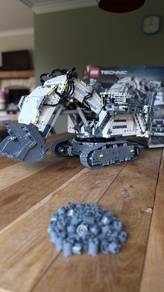 LEGO Technic Liebherr R 9800 (42100), Enfants & Bébés, Jouets | Duplo & Lego, Comme neuf, Lego, Ensemble complet, Complet, Boîte incluse