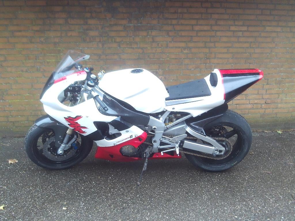 Yamaha r1 circuitmotor bj 2000 ,klaar voor het seizoen, Permis Moto A, Entreprise, Plus de 35 kW, Super Sport