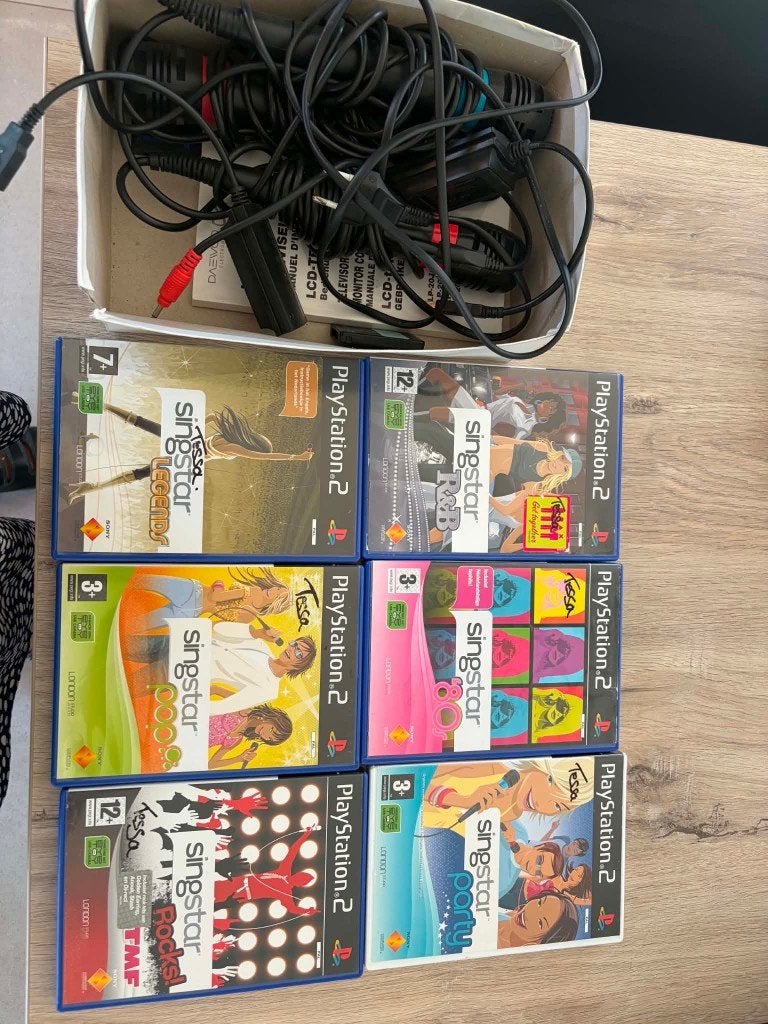 Singstar PS2 + micro's, Ophalen, Zo goed als nieuw