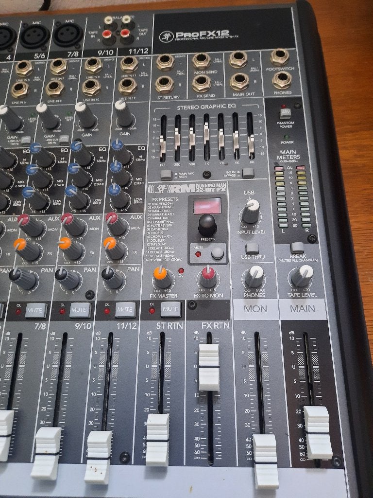 Console de mixage Mackie, Musique & Instruments, Tables de mixage, Comme neuf, 10 à 20 canaux, Enlèvement ou Envoi
