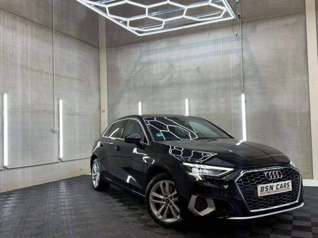 AUDI A3 40TFSIe/LEER/CARPLAY/ACC/GARANTIE, Zwart, Leder, 150 kW, ABS