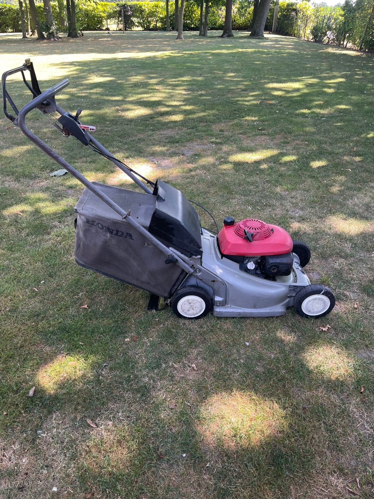 Honda grasmachine, Enlèvement, Comme neuf, Bac de ramassage