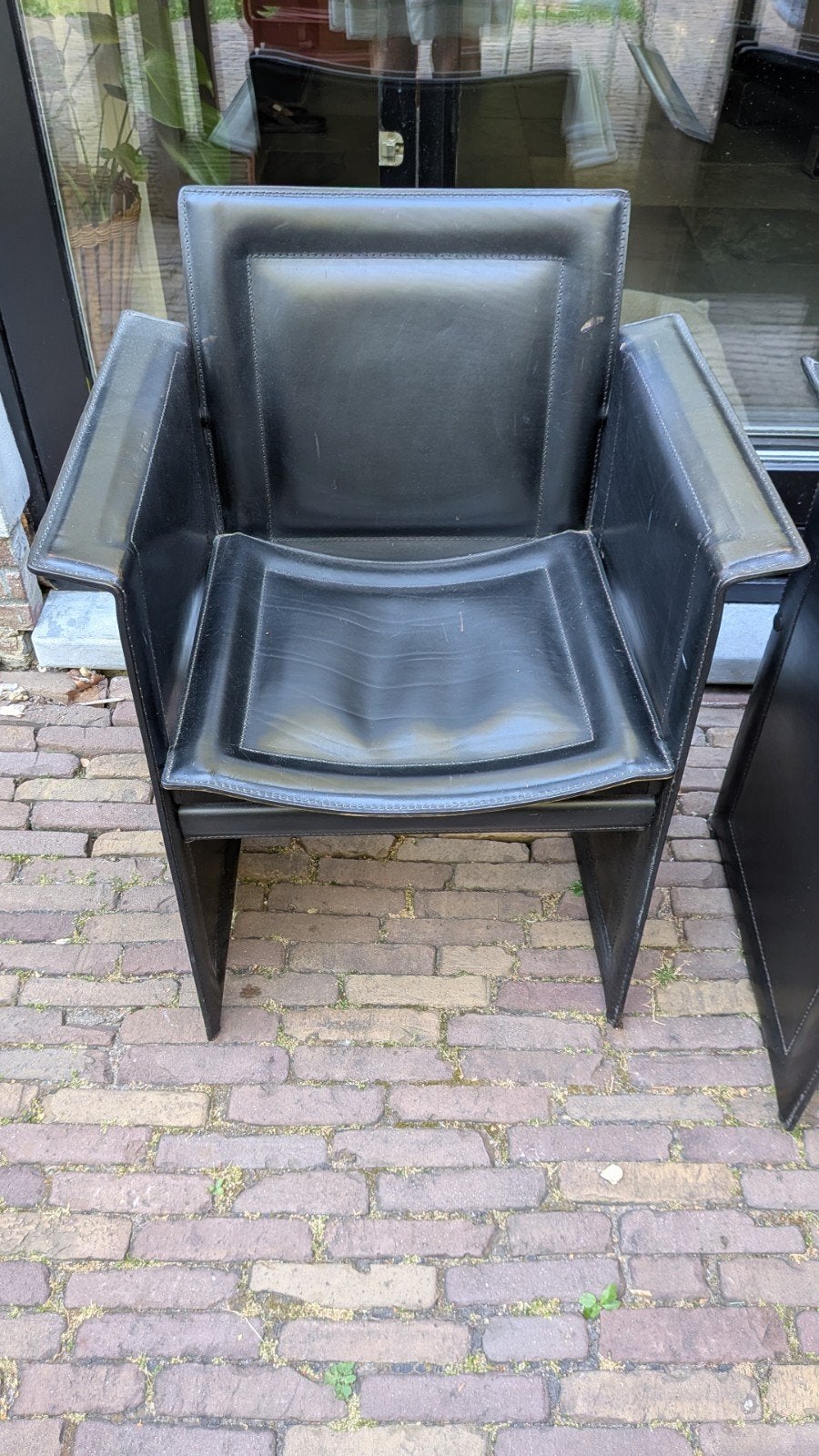 2 chaises Arrben Solaria en cuir noir., Maison & Meubles, Chaises, Enlèvement, Noir