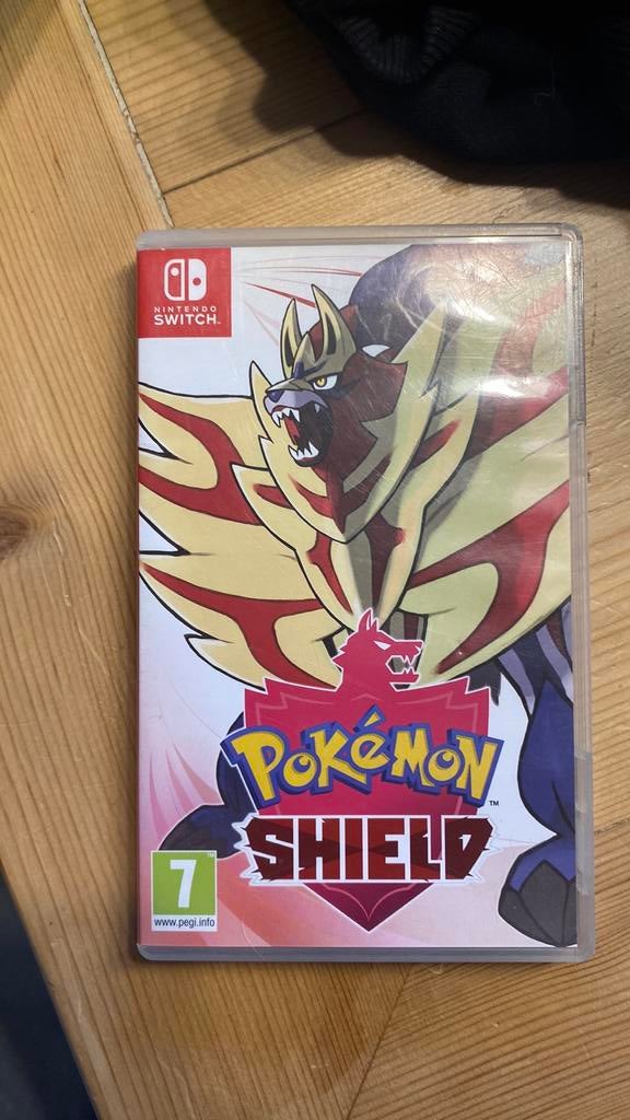 Pokémon shield voor nintendo switch, Games en Spelcomputers, Games | Nintendo Switch, Ophalen, Zo goed als nieuw