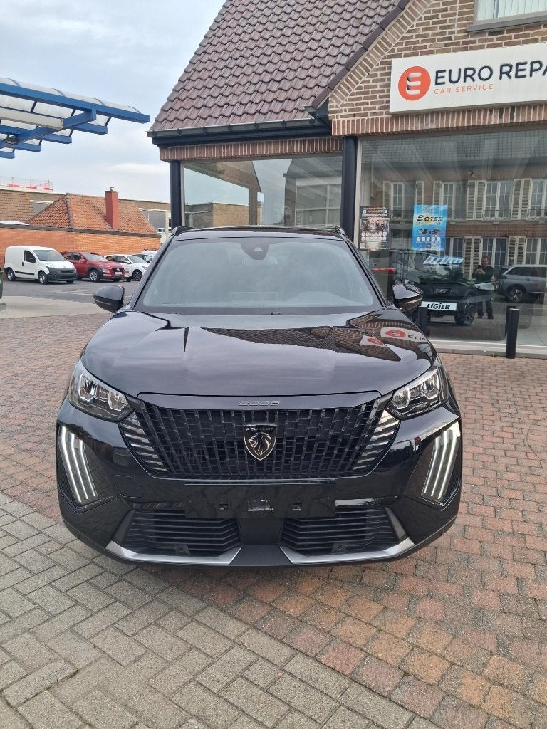 PEUGEOT 2008 ALLURE, Auto's, Voorwielaandrijving, 1199 cc, Zwart, Bedrijf